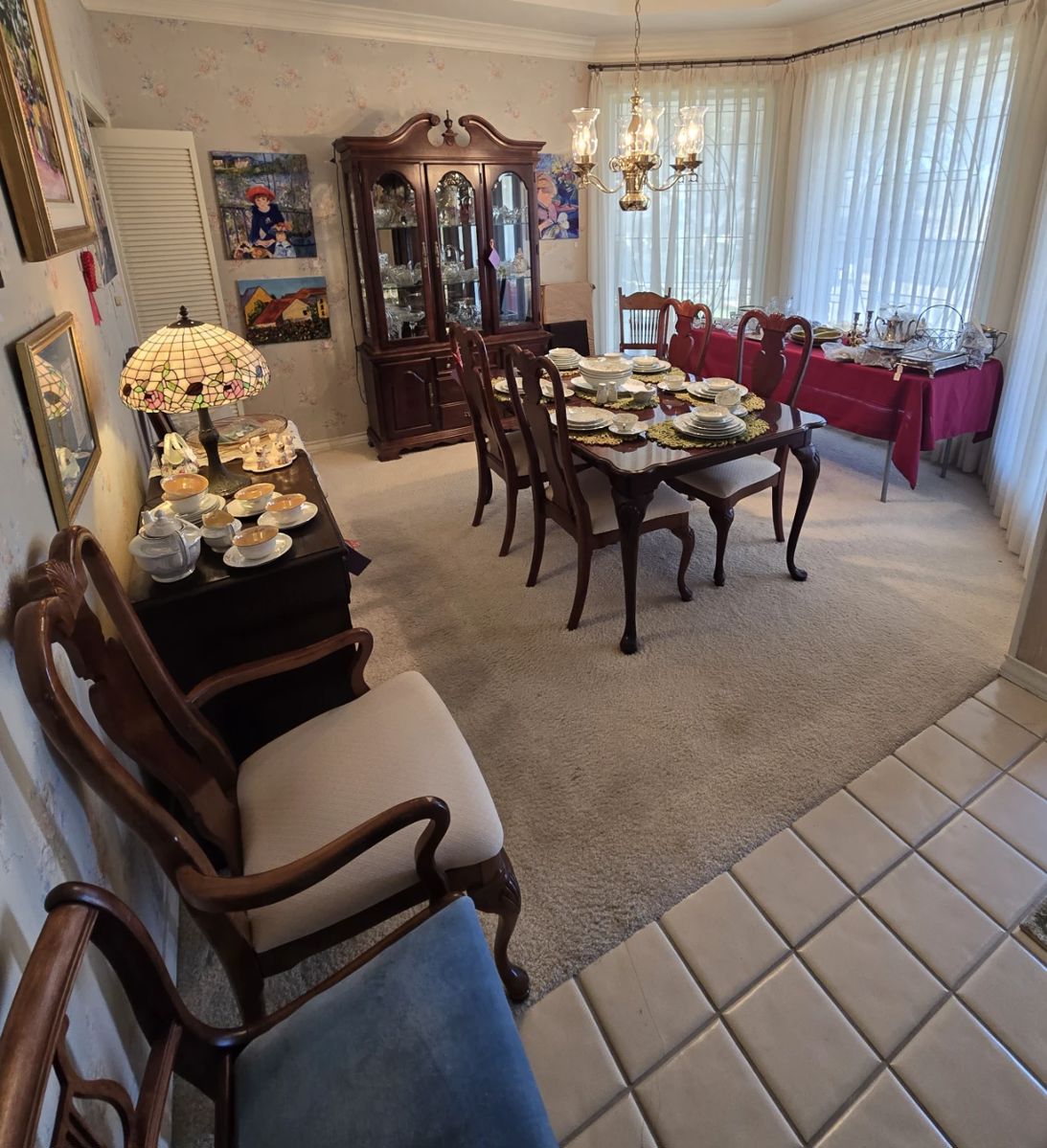 Formal Dining Table Including 1 Armchair/5 Side Chairs/2 Leaves