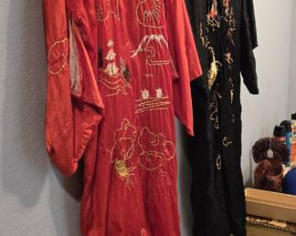 Vintage 1940s Japanese Kimono Robe 