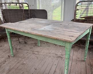 PRIMITIVE TABLE-NEEDS WORK