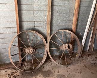 ANTIQUE WHEELS