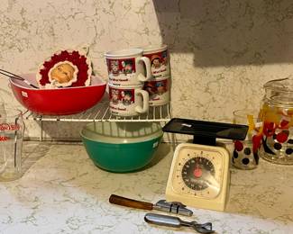 PYREX, VINTAGE CAMPBELL'S SOUP MUGS, KITCHEN SCALE, COKE GLASSES