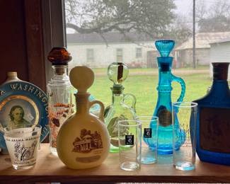 VINTAGE LIQUOR BOTTLES AND DECANTERS, BAR GLASSES