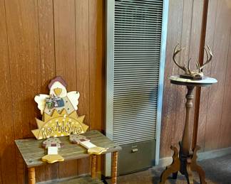 ANTIQUE MARBLE TOP PLANT STAND, DEER HORNS, CHICKEN DECOR