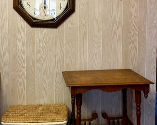 ANTIQUE ACCENT TABLE, WICKER BASKET, HOWARD MILLER CLOCK