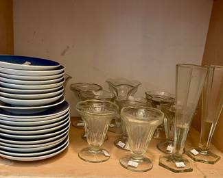 COLLECTOR PLATES, SODA FOUNTAIN SUNDAE CUPS