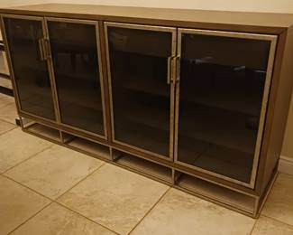 HAVERTY 'S.  SIDEBOARD