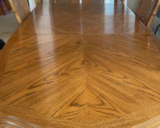 Clear shot of the tabletop!