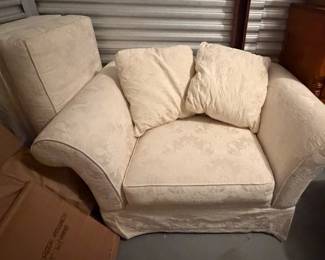 Matches sofa (at another location near the sale site)