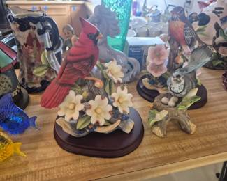 Bird figures