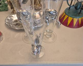 Arthur court glasses