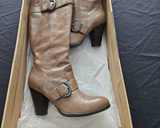 Born boots