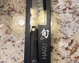Shun Haru H.G. Santoku Knife fourth image
