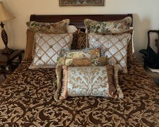 AICO Portofino Piece Queen Comforter Set in Brown