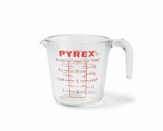Pyrex Cup Measuring Cup with Handle second image
