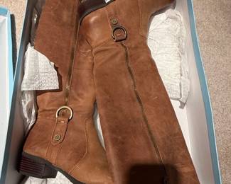 Antonio Melani Womens Brown Leather KneeHigh Boots second image