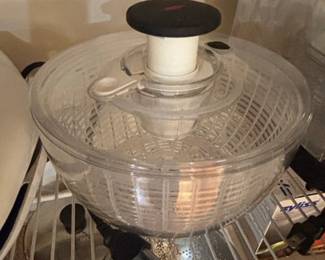OXO Good Grips Salad Spinner .