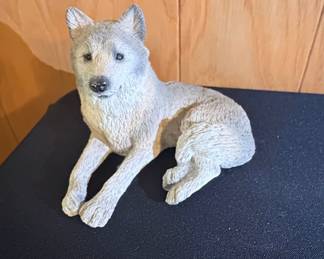 Sandicast Gray Wolf Figurine