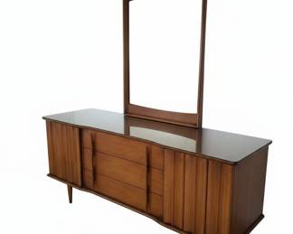 United Furniture Corporation MidCentury Modern Drawer Lowboy Dresser with Mirror third image