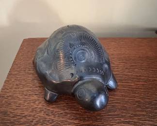Vintage Mexican Barro Turtle Figurine second image