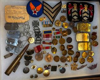 Military Pins, Buttons and Dog Tags