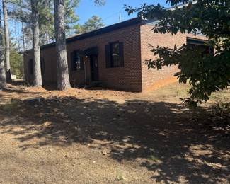 Detached 12 car garage! 