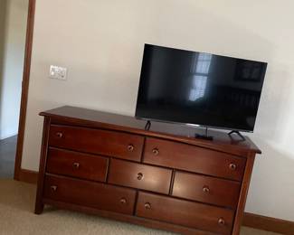 dresser, flat screen