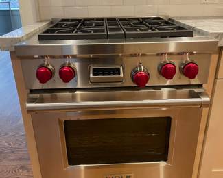 $3,250 -- Wolf range MFG 2015 DF304