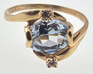 14kt blue topaz bypass cocktail ring