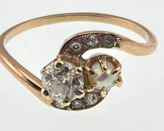 14kt rose gold diamond (1/2 ctw) and pearl bypass ring