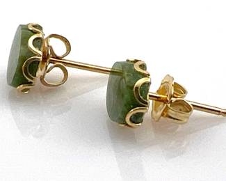 14kt jade oval studs