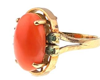 14kt coral cabochon and emerald accent ring