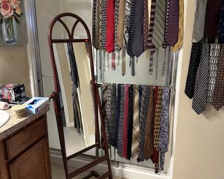 We don’t have very many ties lol