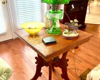 Victorian Tiger Oak Table. Perfect Condition and $375