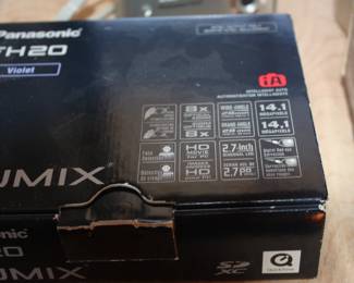 Panasonic FH-20 LUMIX