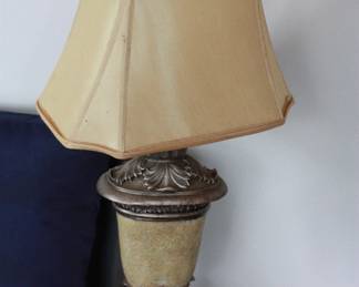 Table lamp