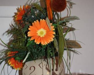 Deco floral arrangement