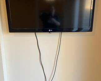 Tv with remote