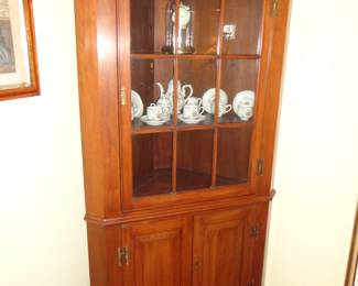 Henkel-Harris Corner Cabinet (on the smaller side so easier to move) Georgian Style with Cherry Wood