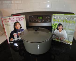 MSE (Martha Stewart Enterprises) Enamel Cast Iron Dutch Pot