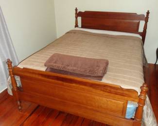 Full Size Maple Bed Set (matches the dresser/mirror shown earlier)