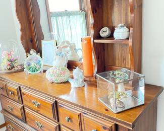dresser w/mirror