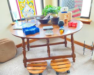 drop leaf gate leg table