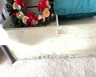 nice box (think toy box)