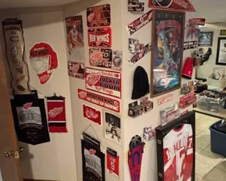 Detroit Red Wings collectibles