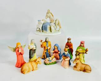RR Roman Religious Musical Figurine & Nativity Set Figurines