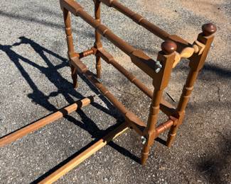 Adjustable Quilting Rack $ 175.00
33”w 10.5”- 114”L 33”t