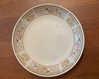 Wallace Heritage”Daphne” pattern 52 pcs Service for 8 $350.00
Dinner, salad, bowl, fruit, cup & saucer, cream & sugar, 2 serving