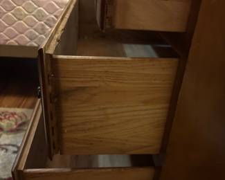 Yorktown by Flanders Maple wood
(2)nightstands 3 drawers $75.00 each
24”w 15”d 26”t