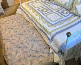 White metal Day Bed w trundle $250.00
80”w 40”d 44”t