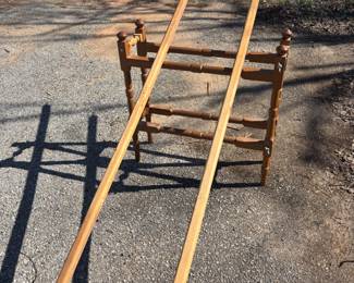 Adjustable Quilting Rack $ 175.00
33”w 10.5”- 114”L 33”t